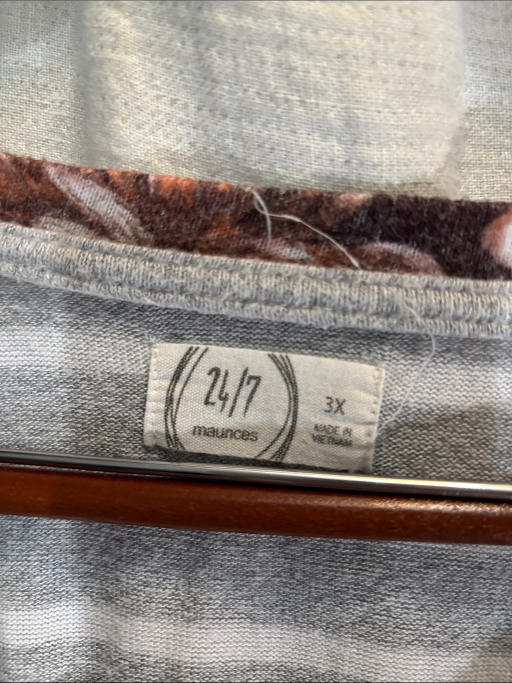 Gray Striped Long-Sleeve Raglan Tee with Brown Floral Sleeves - Picture 2 of 16
